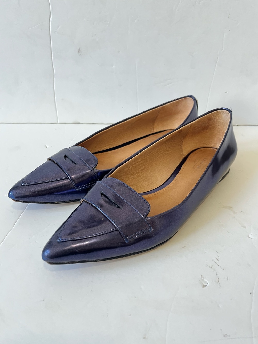 Coach Women’s purple patent Pointed Toe flat Loafers size 7.5B